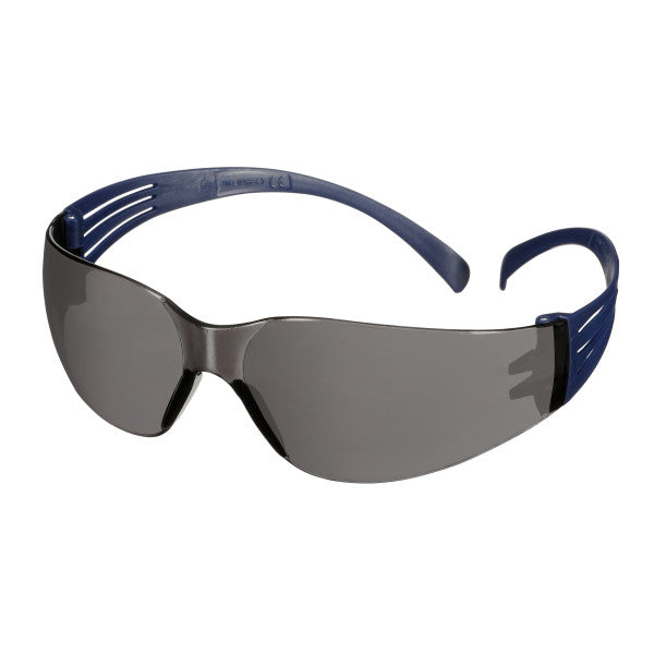 3M™ SecureFit™ 100 Veiligheidsbril, blauw montuur, antikras/anticondens, grijze lenzen, SF102AF-BLU-EU, 20/doos